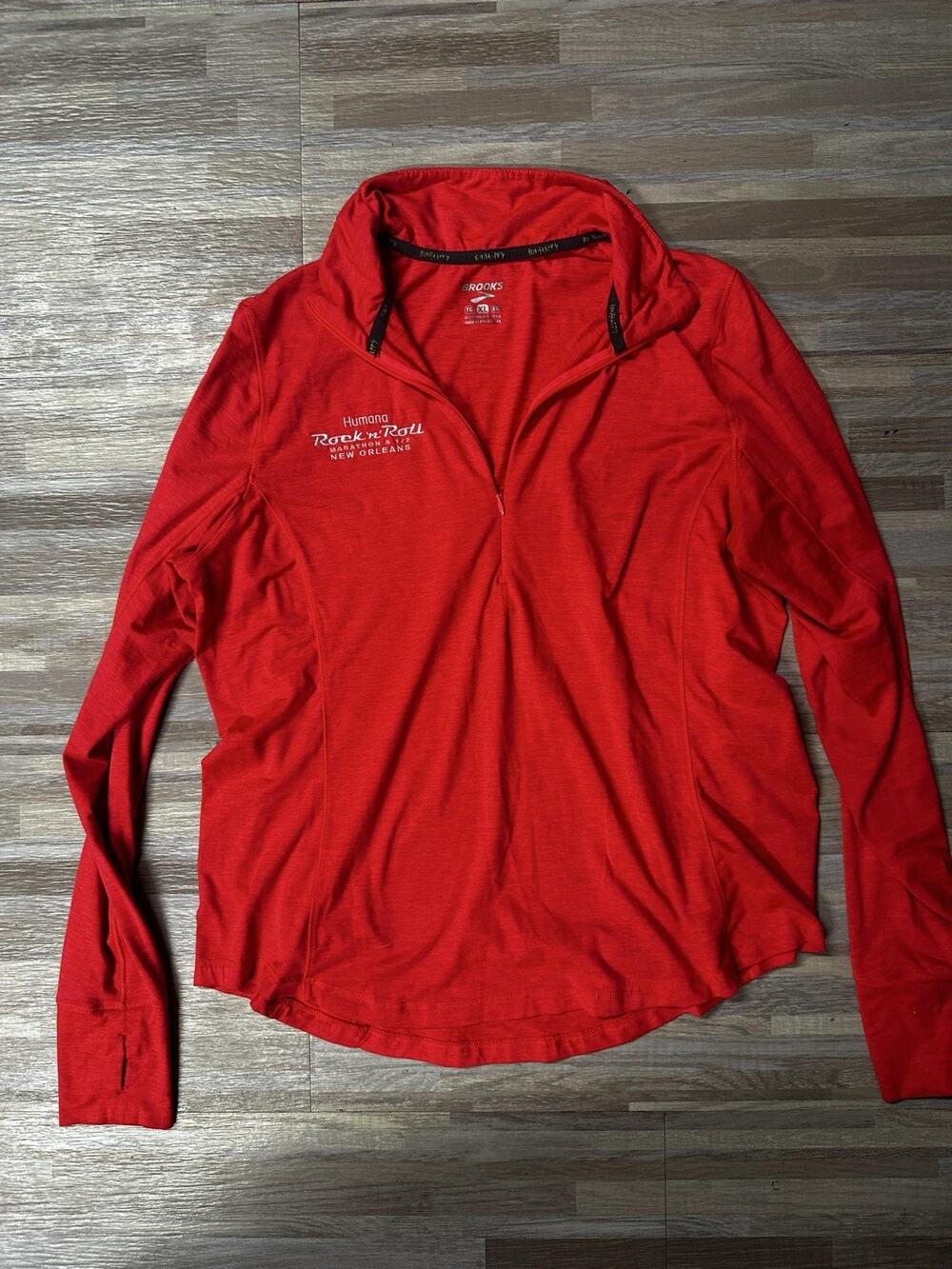 Brooks Pullover Shirt Womens XL Red 1/4 Zip